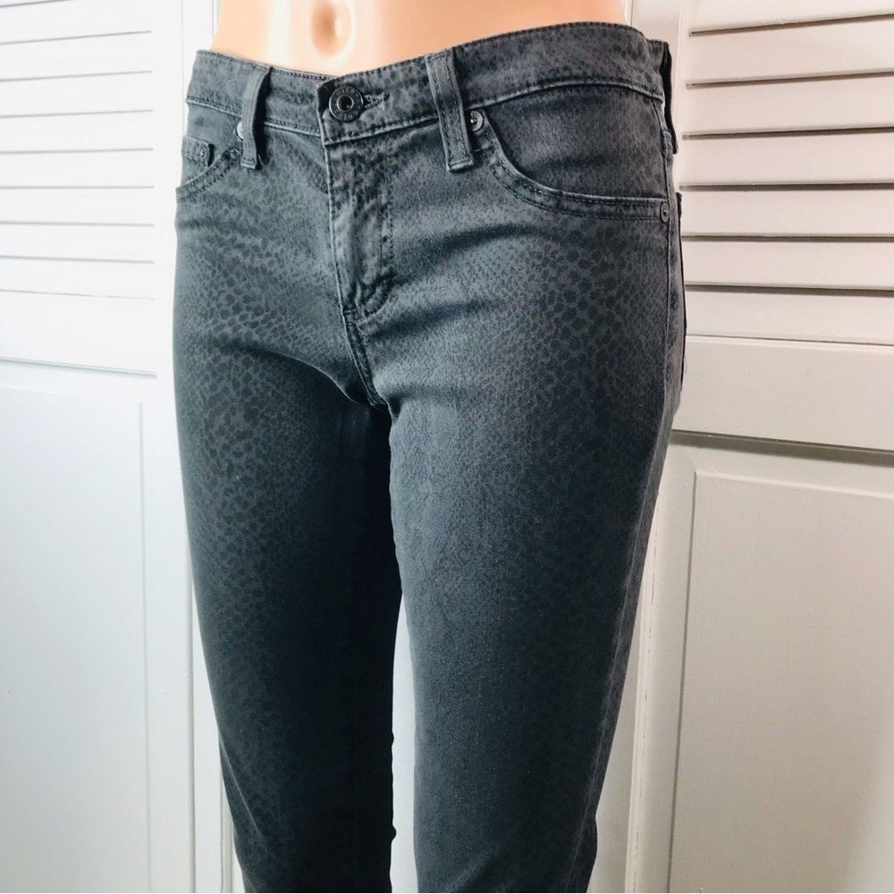 AG ADRIANO GOLDSCHMIED Faded Gray Snakeskin Print Skinny Jeans Size 27R - Picture 3 of 12